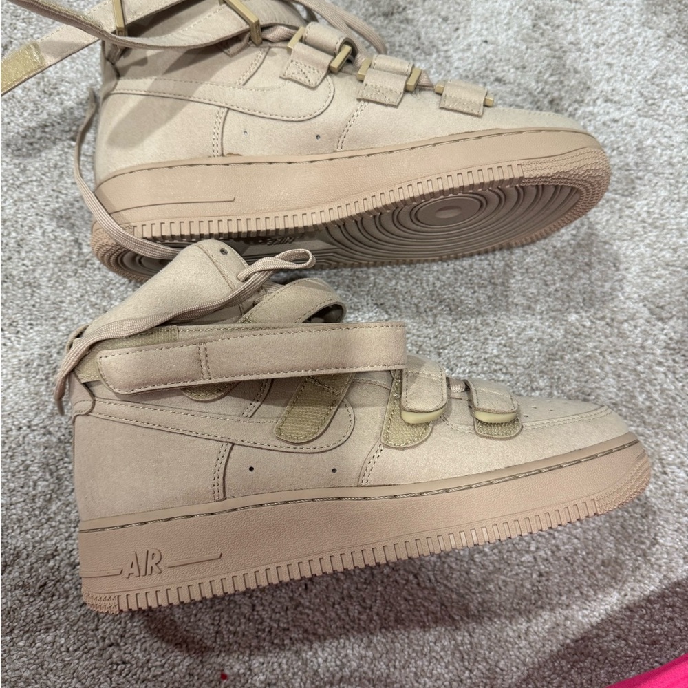 Billie Eilish x Air Force 1 High '07 SP 'Mushroom' size kids 6 or women’s 8